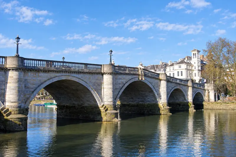 Richmond Bridge & the river